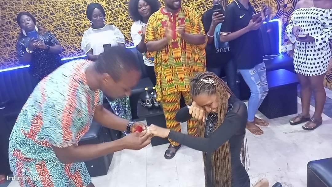 [PHOTOS] Ijaw lady becomes internet sensation for kneeling to be proposed to