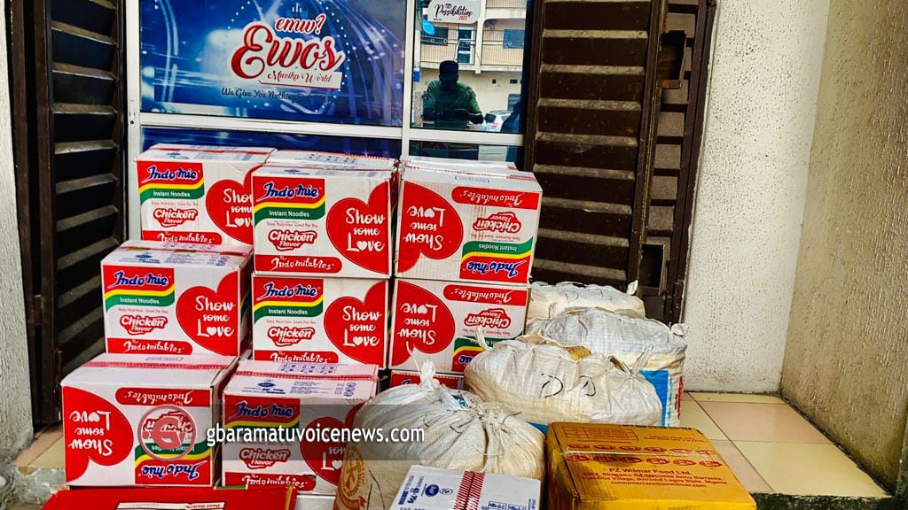 FLOOD: Saniyo, a Nigerian serving in US Army donates to GbaramatuVoice Food Bank 