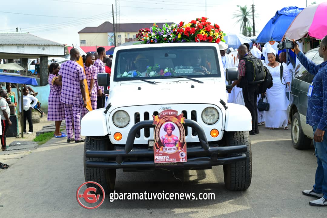 Mixture of joy and grief as Ijaw nation, others bid final farewell to Mama Amoguye Angelina Timiyan